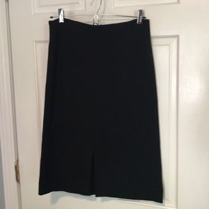 Mm. LaFleur Greenpoint black size 6 skirt
